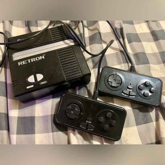 Hyperkin RetroN (NES) Gaming Console with Controllers